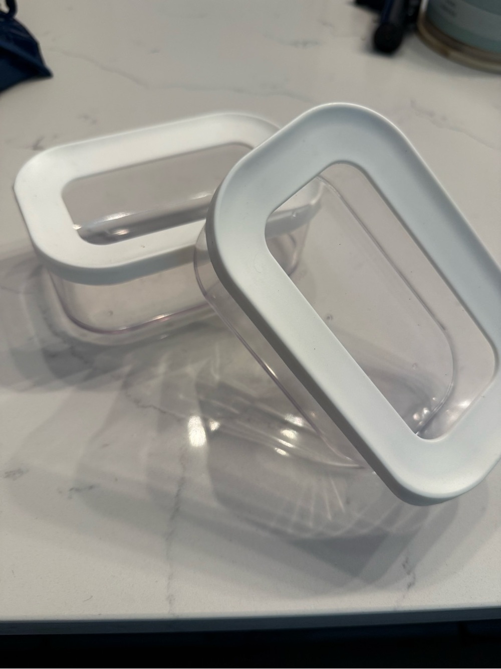 40 clear plastic storage containers